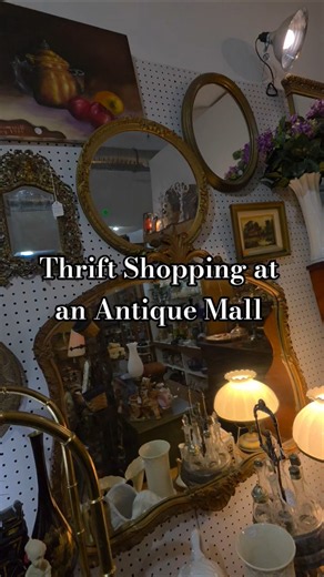 Let's thrift at an antique mall! #thrifting #shopping #thriftwithme #shoppingvlog #antiqueshopping