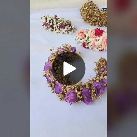 Elegant Floral Hair Accessories for Bridal Looks