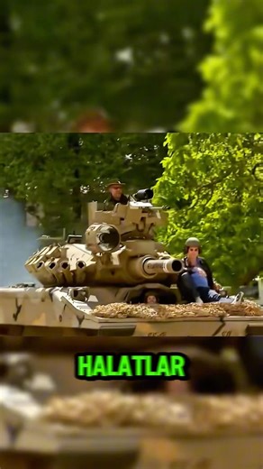 10 Kişi Yetmedi, Arabalar Yetmedi… Tank Zorladı!