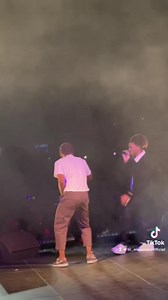 Concert tayc encore 1 fois merci pou sa zolie public la famille kontan zot fort net famille check video la.. et pas bliyei les 25 mars dans safari pou mo birthday 18ans nou zouine🫶❤️❤️🫶 #tiialexandre | Tii Alexandre