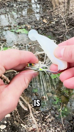 Spinnerbait Fishing 🎣 Fast Coverage & Reaction Strikes Built In 🤯 #reactiontackle #fishing