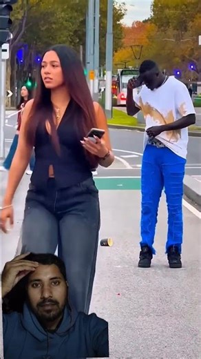 She thought I was talking to her 😬 #viral #fyp #reels#funny #viral #shorts