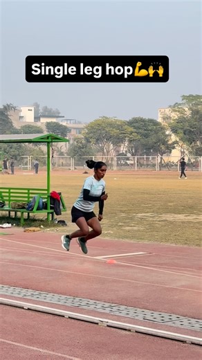 Athlete feasts on Instagram: "Single leg hop 💪💪"