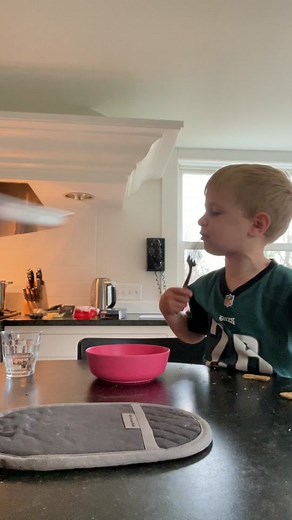 Fun Toddler Food Experiment: Roasted Frozen Broccoli