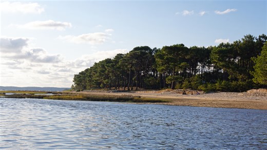 Adieu le Cap Ferret : moins chère, cette station balnéaire méconnue du Bassin d’Arcachon mérite aussi le détour - Grazia