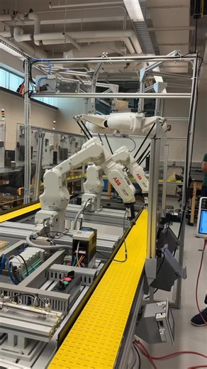 Something strange is happening in the College of Engineering… The Upside Down is near. #USFEngineering #EngineeringLife #StrangerThings | USF College of Engineering