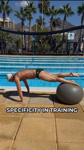 When it comes to training smart, SPECIFICITY is everything! 🧠Want to swim faster? Then your dryland and pool work need to speak the same language. Here’s how to bridge the gap:⁠ ⠀⠀⠀⠀⠀⠀⠀⠀⠀⠀⠀⠀ ⠀⠀⠀⠀⠀⠀⠀⠀⠀⠀⠀⠀ ⠀⠀⠀⠀⠀⠀⠀⠀⠀⠀⠀⠀ ⠀⠀⠀⠀⠀⠀⠀⠀⠀⠀⠀⠀ ✅ Plank kick on a yoga ball – Build the core stability needed to kick hard while holding that perfect streamline.⁠ ⠀⠀⠀⠀⠀⠀⠀⠀⠀⠀⠀⠀ ⠀⠀⠀⠀⠀⠀⠀⠀⠀⠀⠀⠀ ⠀⠀⠀⠀⠀⠀⠀⠀⠀⠀⠀⠀ ⠀⠀⠀⠀⠀⠀⠀⠀⠀⠀⠀⠀ ⠀⠀⠀⠀⠀⠀⠀⠀⠀⠀⠀ ⠀ ✅ Stretch cord pulls with torso rotation – Train your freestyle pull using the catch and