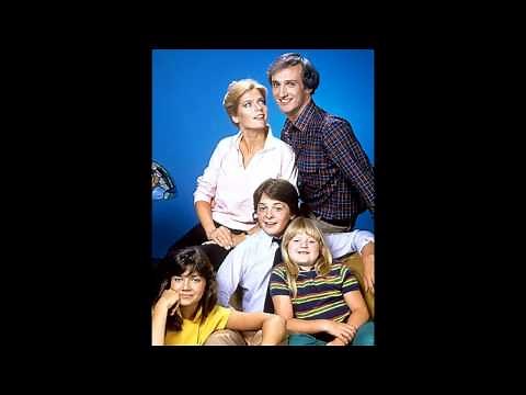Johnny Mathis & Deniece Williams - Family Ties - Theme