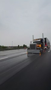 #bigdieselmedia #largecarmag #bigdieselboyz #bagged #peterbilt | Big Diesel Media