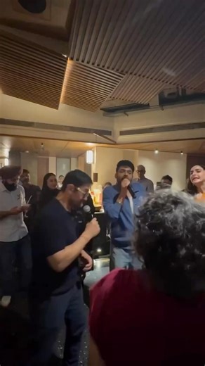 Aamir Khan Sings “Aati Kya Khandala” with Kapil Sharma & Sadia Khateeb 😍 #shorts
