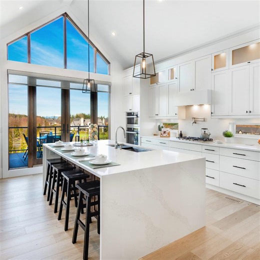 Shorewest continues to be the luxury leader in the Wisconsin real estate market. Click the link below to view these stunning, newly listed properties and more on our site https://ow.ly/bpuP50Y6y8n #LuxuryPortfolio #Shorewest #HelloHomeowner | Shorewest, REALTORS®
