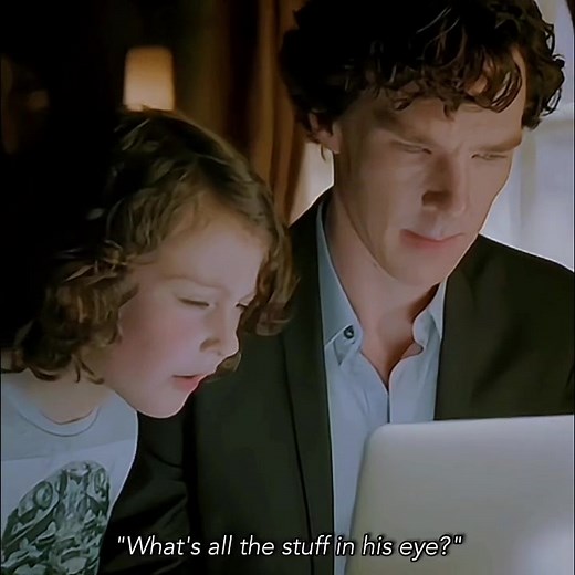 Bernard Cumberbatch Sherlock Holmes Detective Scene