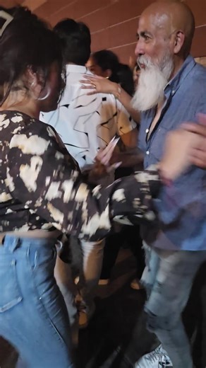 Bailando Salsa: Aprendiendo Con Ismael Rivera