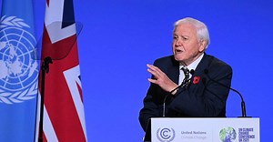 Sir David Attenborough stabbed by ‘dangerous’ cactus while filming new series | BreakingNews