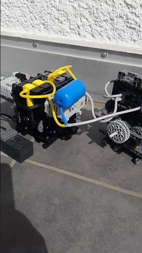 Lego Technic MOC Pneumatic Engine