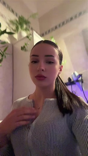 Video di Minny (@bbbbbbbbbhcctvyjjrec12) con suono originale - Zone Vibez🎶🌍