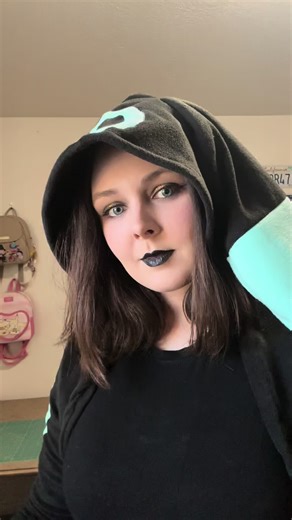 Shiny Umbreon Hoodie: Craft Your Own Style