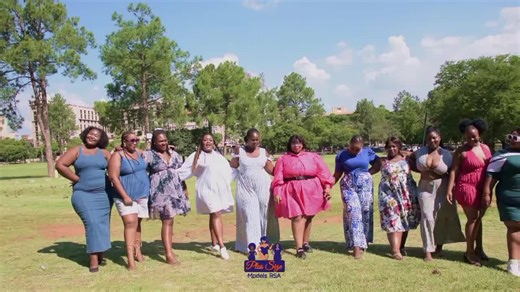 Plus Size Women at Union Buildings on a Photoshoot #MyBodyIsThick #ShowUpChubby #DonateAPadToAGirl #SdudlaWalkWithConfidence
