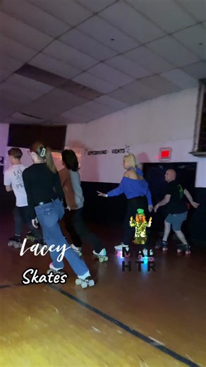 Roller Skating Warm-up with Lacey_Skates