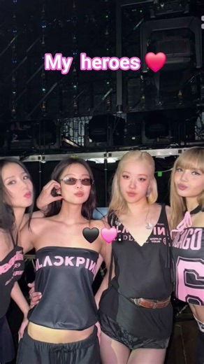 My heroes 🖤🩷 #blackpink #kpop #blink