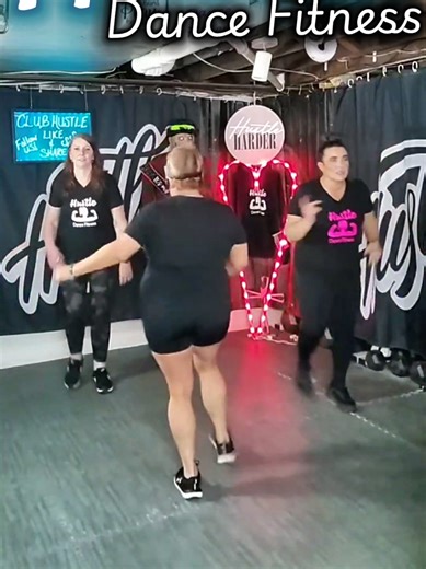 Confident 😍😍 #fitnessjourney #HustleDanceFitness #fitnessmotivaton #workoutmotivation #workoutfromhome