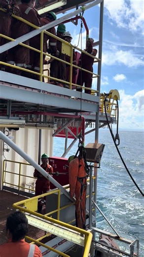 Rescue at Height Training Onboard – Led by Barge Master Lawrence Rayer