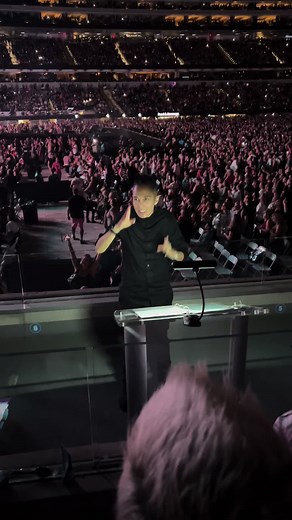 #pinkconcert2023 #sofistadium #ASL #accessibility