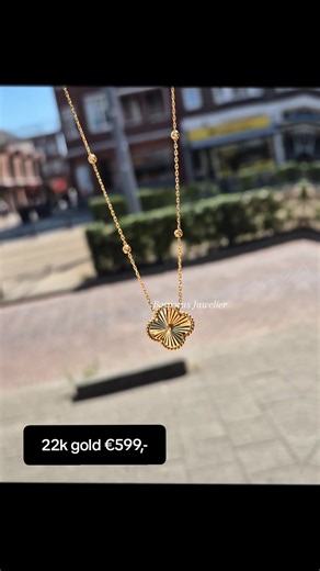 22 Karat Gold Jewelry at Bosporus Juwelier in Rotterdam
