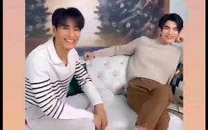 22.12.20 MileApo IG快拍汇总 迈波分享施婵活动想换图频 Po分享新加坡芭莎杂志视频 迈分享吉他红酒鞋子等 Apovision更新