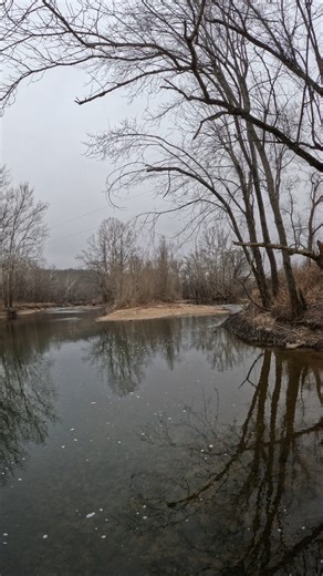 Show Me Creeks on Instagram: "This is Moon Valley Access on the Upper Niangua River. I have put in at this access and floated to Bennett Springs. It was a slow float, but the smallmouth fishing was good. I need to do this area again, when it has more water. #adventure #showmecreeks #nature #Missouri"