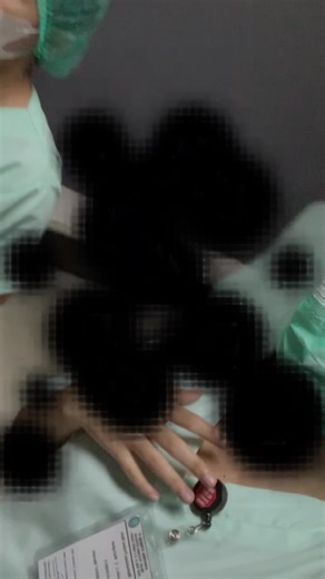 Healthcare Professionals Use Sign Language in Clinical Setting