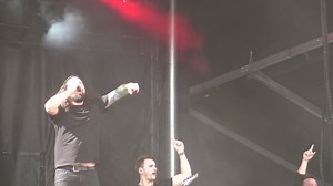 Born of Osiris - Bow Down - Blue Ridge Rock Festival '23 YouTube https://www.youtube.com/@AmericanMoshPits/videos Instagram https://www.instagram.com/americanmoshpits/ TikTok https://www.tiktok.com/@americanmoshpits nail_bite_official Midnight Mosher Midlife Mosh Sessions Cogs Of War - Mosh Team #bornofosiris #americanmoshpits #moshpit #blueridgerockfestival #blueridgerockfestival2023 #blueridgerockfest2023 #brrf2023 #blueridgerockfest #BRRF | American Mosh Pits