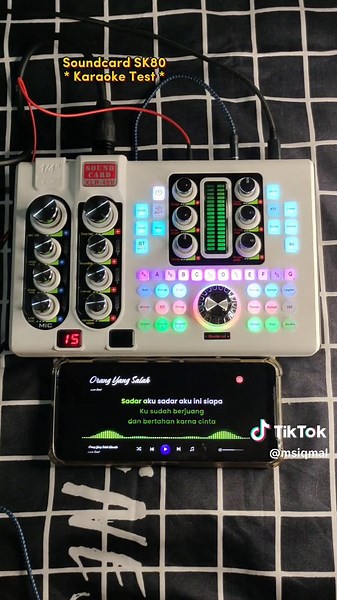 Soundcard terpadu abab ini..🔥 Boleh buat live sambil menyanyi🔥 Bunyi sedap dan padu 👍👍 Harge murah dan berbaloi 🔥 Tengok harge di beg kuning⏭️ berapa harge akan korang dapat🔥⏭️ #sk80 #soundcard #foryou #foryoupage #xbcyza #fyp #tiktokshop #viral #fyppppppppppppppppppppppp