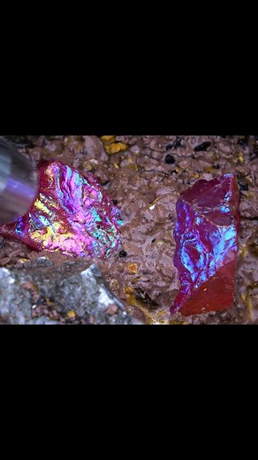 3.1K views · 65 reactions | The process of excavating crystal gems12 #gems #emeralds #gold #diamonds #pearl #crystal | Diamond Hunter | Facebook