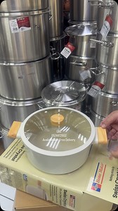 A brand-new pot with superior non-stick qualities: Swiss Crystal. Drawing its strength from the non-stick Swiss Crystal surface, Avcı Home Ma Maker Swiss Crystal Pan Set offers you the ability to cook a range of dishes in a practical manner, including eggs, fish, and chicken, using no oil at all. The non-stick surface is manufactured of Swiss Crystals and does not contain hazardous chemical compounds like “PFAS” that are risky to health. Also, it is quite easy to clean the Swiss Crystal Pan Set!