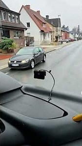 City driving lesson 2: Mastering difficult traffic situations. Driving instructor explains.