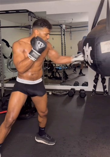 Downnnnmm #fyp #gym #boxing