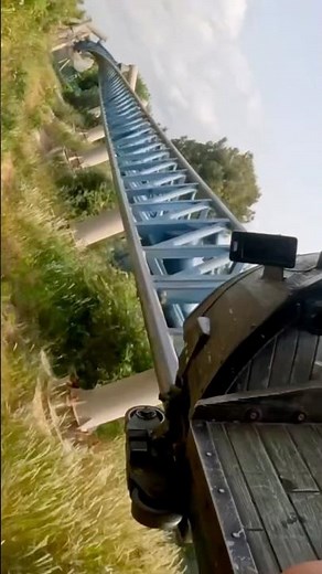 Date una vuelta en Furius Baco a 135km/h🎢🤩 Take a ride on Furius Baco at 135 km/h.🎢🤩