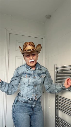 Dance to Britney Spears: I Can't Help Myself