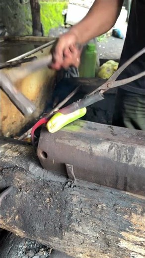 Blacksmith Secrets: Super Sharp Fish Spearhead Making #experiment #wood