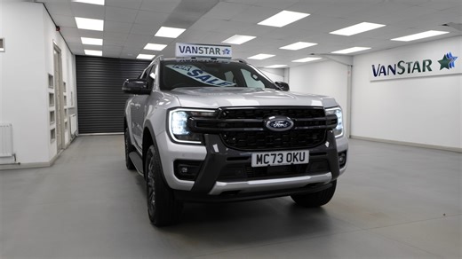FORD RANGER WILDTRAK EDITION ! JUST 12000 MILES ! VERY HIGH SPEC ! JUST 1 OWNER, READY TO GO ! Full advert spec ⬇️ 73 Plate Ford Ranger 2.0 EcoBlue 205 BHP Wildtrak Edition 4WD Automatic Crewcab Pickup .. High Spec NEW SHAPE Example in Metallic Iconic Silver with Air Con , Alloys , FACTORY SAT NAV MEDIA , FULL BLACK LEATHER INTERIOR , COLOUR CODED GLAZED REAR CANOPY , TOW PACK , Automatic Gearbox , Four Wheel Drive , Heated Front Seats , Electric Windows Mirrors , Heated Front Screen , Power Fol