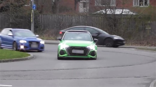 Audi RS3 vs Audi S3 #recky_drivers #audi #s3 #rs3 #quattro