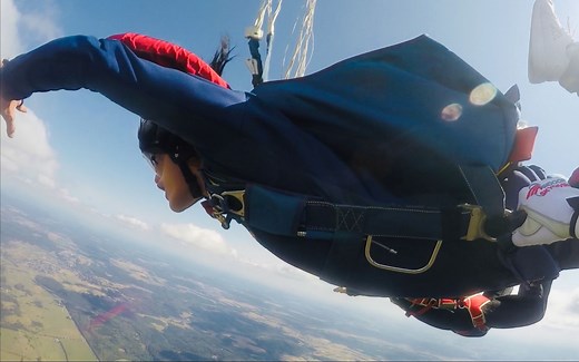 上帝视角，我是如何学习跳伞的 (独家揭秘Skydiving教学内幕)