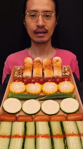 Chikuwa, Ippei-chan, cherry tomatoes, corn, okra, zucchini, cheese, cucumber ちくわ、一平ちゃん、ミニトマト、とうもろこし、オクラ、ズッキーニ、チーズ、きゅうり #ASMR #eatingsounds #mukbang #咀嚼音 #food #eating #モッパン #アキが食べるとこ見てて #viral #fyp