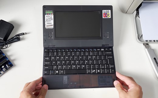 【S23A05番外】开箱使用8088处理器的Book8088笔记本 & 首次运行！