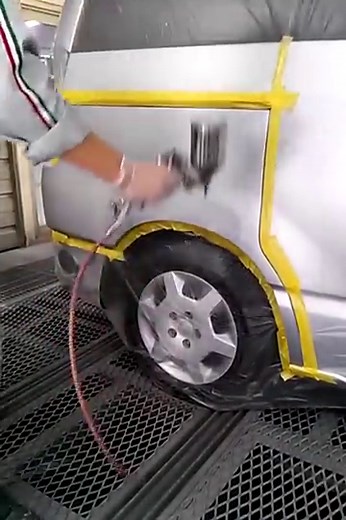 自分で車を塗装する手順と必要な道具とは？注意点や失敗したときの対処法を紹介 | MOBY [モビー]