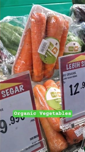 Fresh Organic Vegetables at the Modern Market 🌿🥦 | Healthy & Natural Choices.