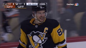 CAPTAIN CROSBY, IN HIS ELEMENT! Sid's point streak vs. Philly is now at four games (2G-6A). He has more goals against the Flyers than any other team (38). | Pittsburgh Penguins