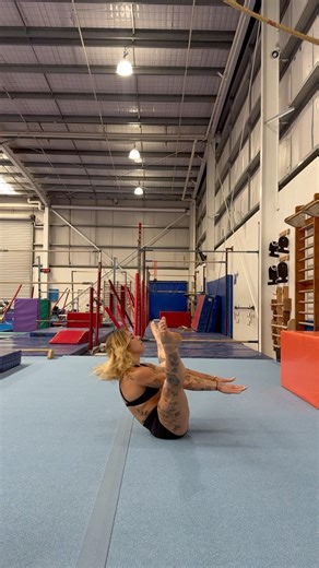 Tuck, Straddle, V-Up