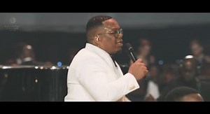 New Drop.. Everton Mlalazi - Ndinomira paJordan (Live at Glamis) Full video> https://youtu.be/UwkBWWXqS2o?si=90VjztB9N-tpMJur #TalentAppreciation #facebookpostviral #theveebag #newdrop #facebookpost #facebookviral #talentedmusicians #gospelmusic | The Vee Bag.